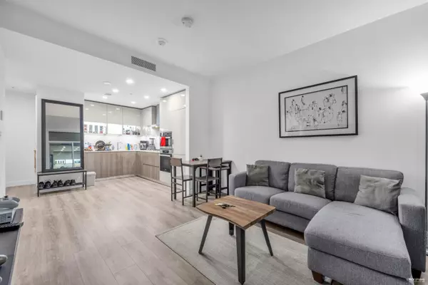 Burnaby, BC V5H 0K5,6511 Sussex AVE #2001