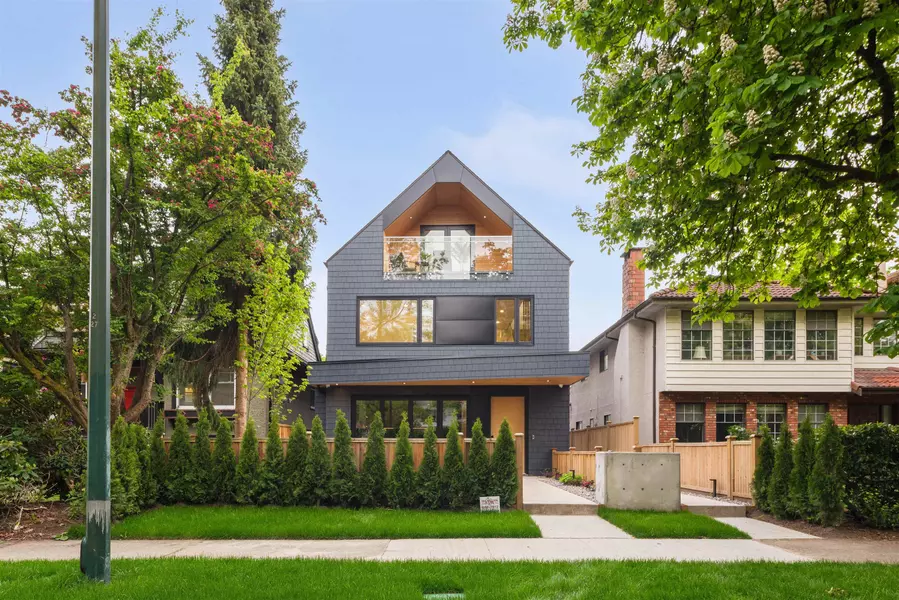 2764 W 14th AVE #1, Vancouver, BC V6K 2X2