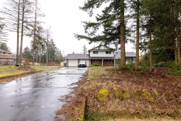 16950 23 AVE, Surrey, BC V3Z 9Z2