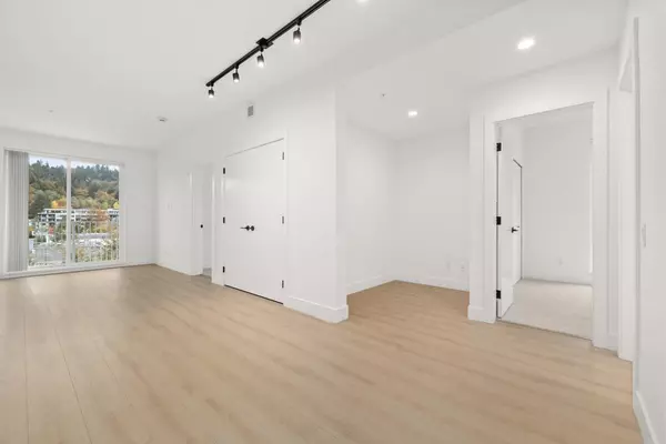 Port Moody, BC V3H 0N9,3075 Murray ST #509