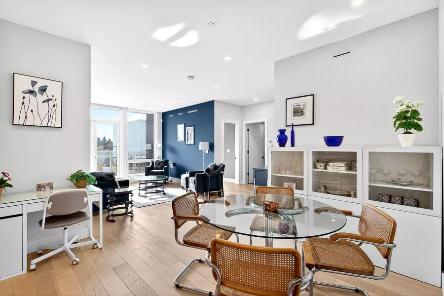 20416 Park AVE #410, Langley, BC V3A 0N2