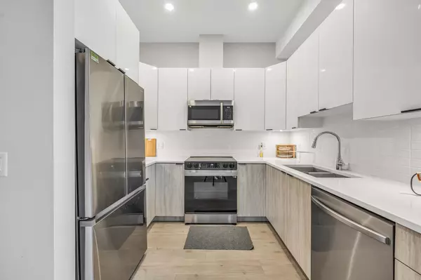 Langley, BC V3A 0R4,20061 Fraser Hwy #616