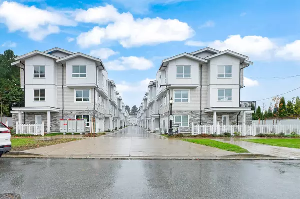 8181 135a ST #11, Surrey, BC V3W 3N8