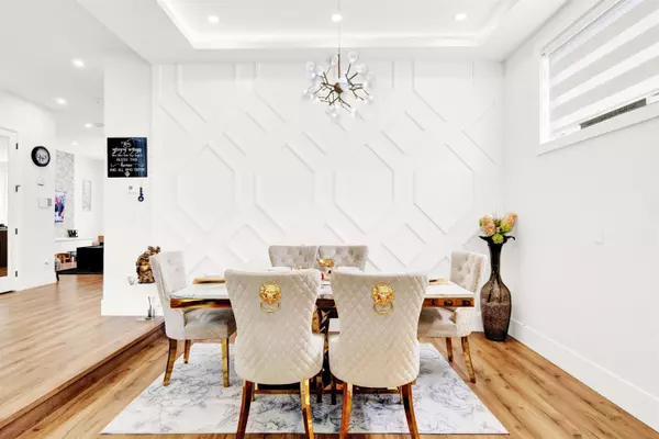 Surrey, BC V4A 2C2,15496 22 AVE