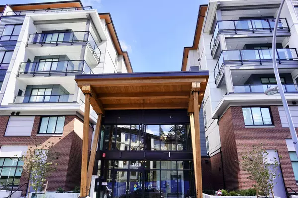 Surrey, BC V4P 0H4,3528 146a ST #109