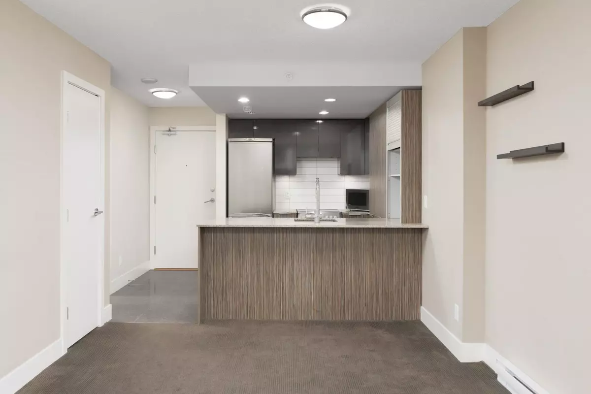 Vancouver, BC V6B 0J8,1088 Richards ST #1502