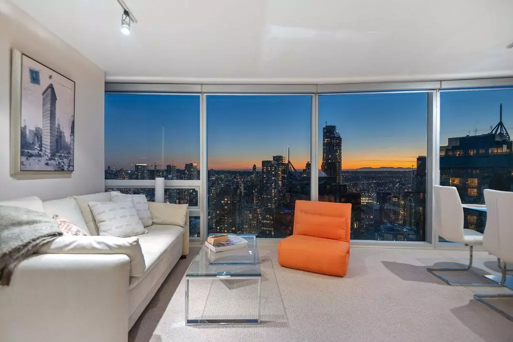 Vancouver, BC V6Z 3A7,938 Nelson ST #3206