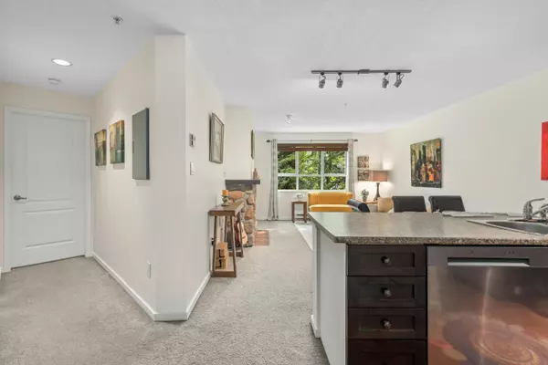 Whistler, BC V8E 1A8,4314 Main ST #203