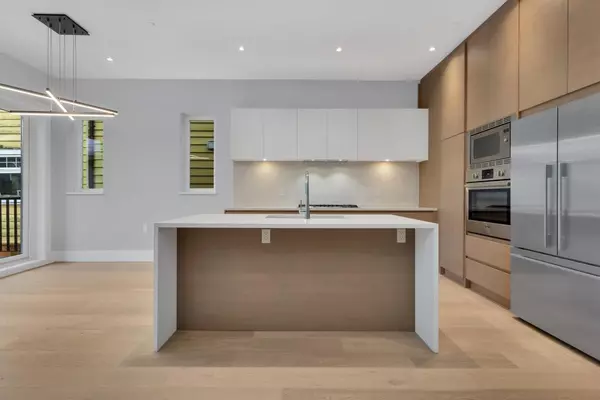 Vancouver, BC V5W 1E6,276 E 37th AVE