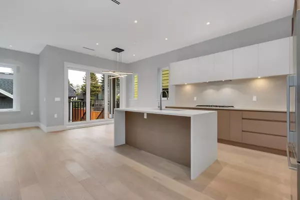 Vancouver, BC V5W 1E6,276 E 37th AVE