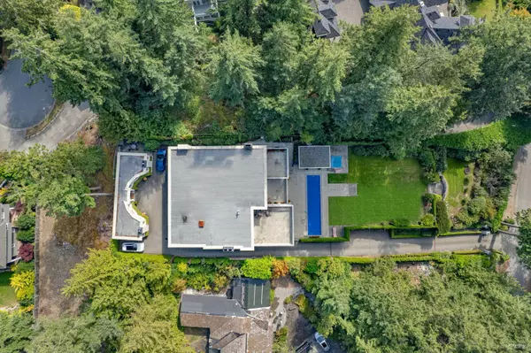 West Vancouver, BC V7W 1W1,6089 Gleneagles Drive