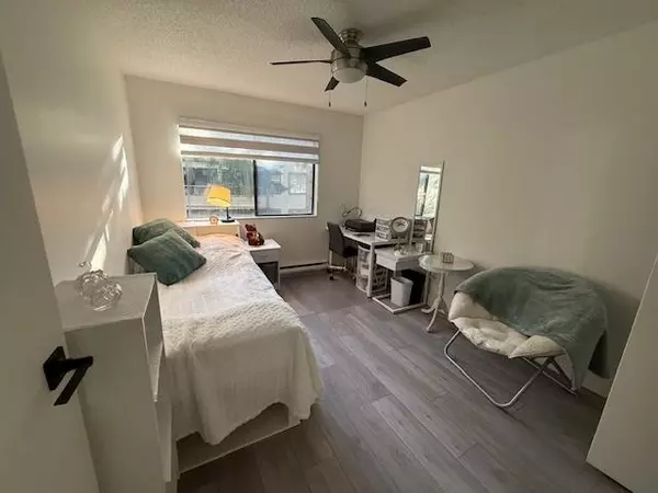 Port Coquitlam, BC V3B 1J3,1948 Coquitlam AVE #205