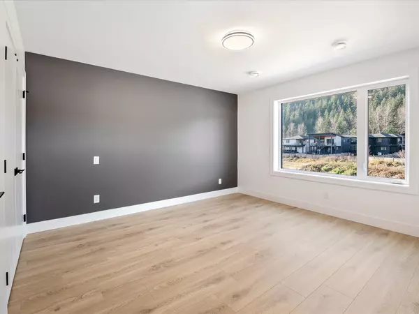 Pemberton, BC V0N 0A7,1013 Phare CRES