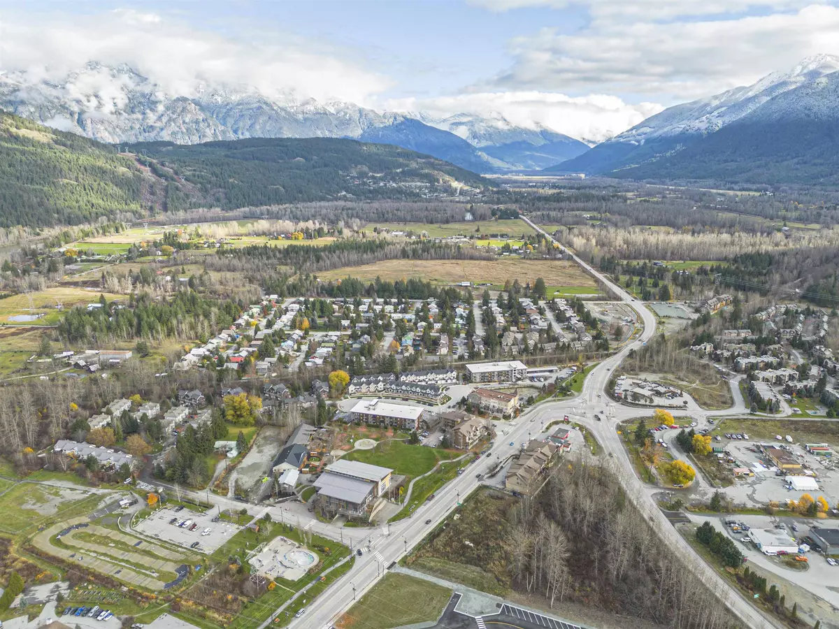 Pemberton, BC V0N 0A7,1013 Phare CRES