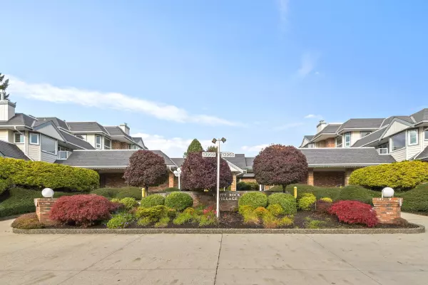 13965 16 AVE #107, Surrey, BC V4A 1P8