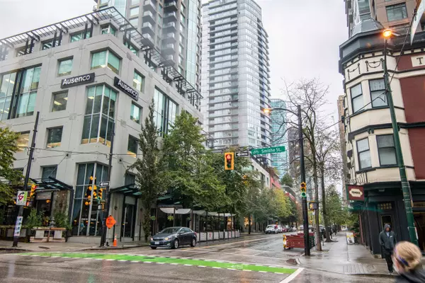 Vancouver, BC V6B 0H3,833 Homer ST #907