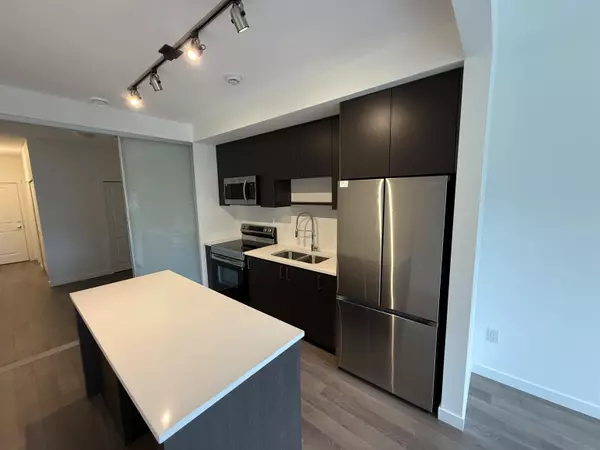 Surrey, BC V4N 5A4,8509 158 ST #224