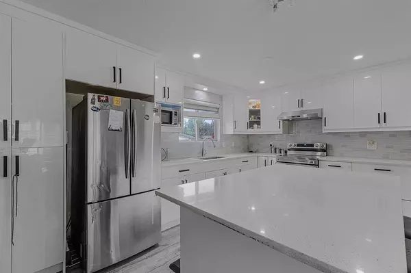 Mission, BC V2V 3J7,7955 Hurd ST