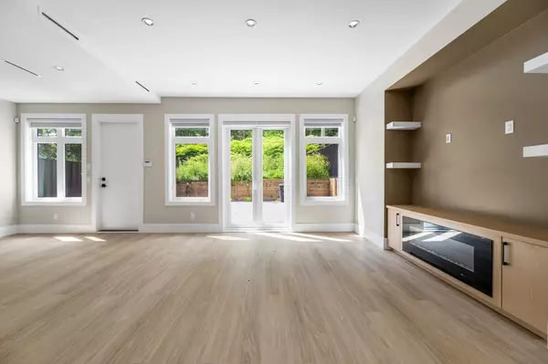 Burnaby, BC V5G 1P6,4096 Nithsdale ST #1