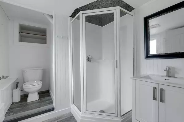 Abbotsford, BC V2S 2P5,34076 Larch ST