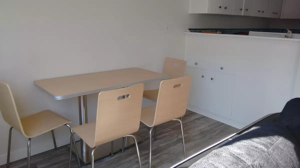 Vancouver, BC V6G 1G5,1540 Haro Street #109