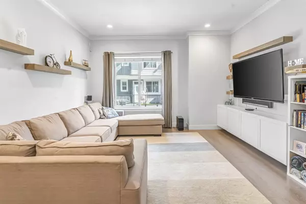 Surrey, BC V3Z 0P5,2855 158 ST #50