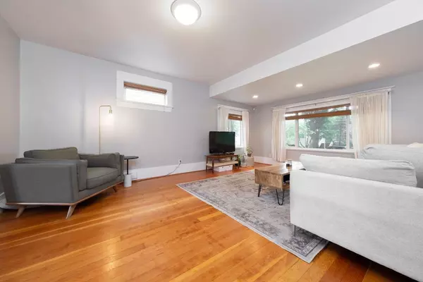 Vancouver, BC V5N 1X4,1449 E 10th AVE