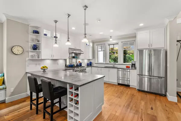 Delta, BC V4M 2A6,4896 12 AVE