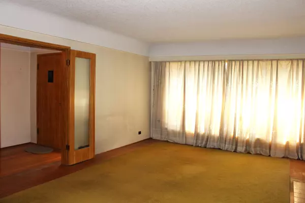 Vancouver, BC V5X 4G8,7160 Inverness ST