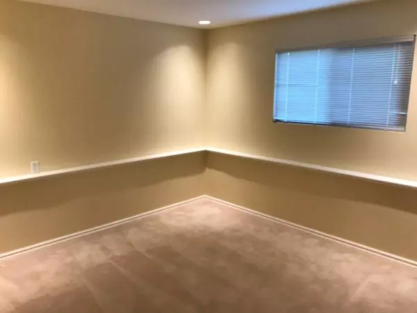 Coquitlam, BC V3B 5C5,3111 Dunkirk AVE