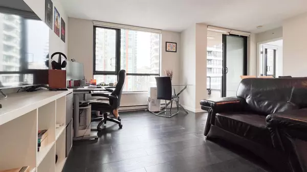 Vancouver, BC V6B 1T2,977 Mainland ST #1002