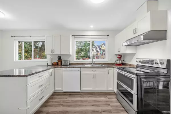 Coquitlam, BC V3J 6T3,2247 Park CRES