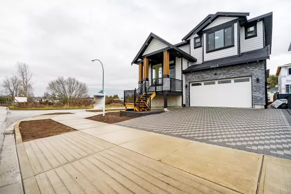 Surrey, BC V3V 0E2,10648 124 ST