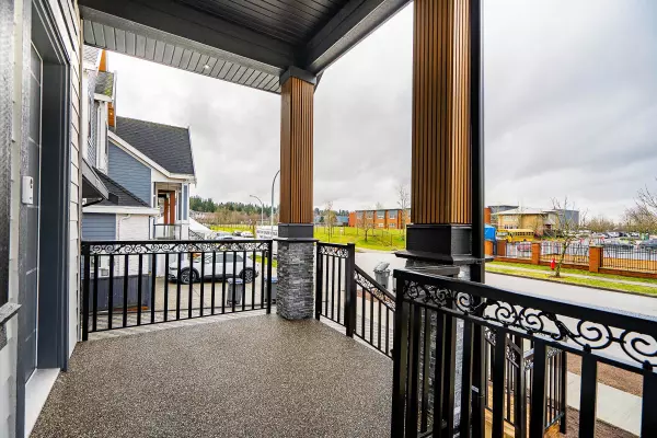 Surrey, BC V3V 0E2,10648 124 ST