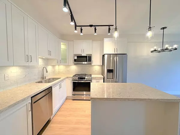 Langley, BC V0V 0V0,20958 83 AVE #206