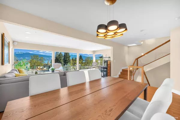 Vancouver, BC V6R 2H1,4060 W 10th AVE