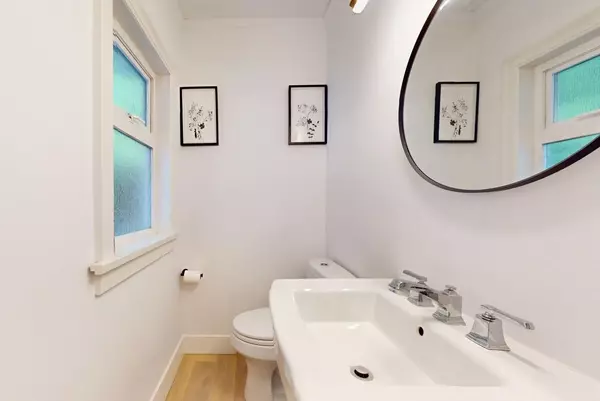 Vancouver, BC V6N 3J4,3161 W 43rd AVE