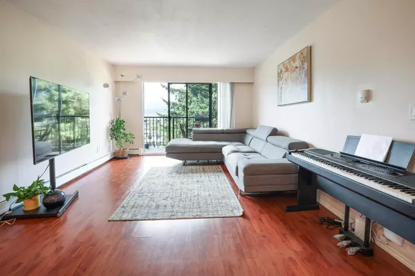 Port Moody, BC V3H 2P1,195 Mary ST #308