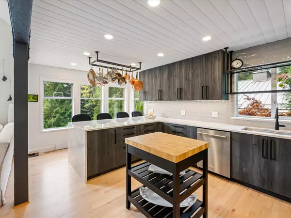 Whistler, BC V8E 0A6,2219 Aspen DR