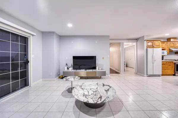 Richmond, BC V7E 5G2,5660 Stefanko PL