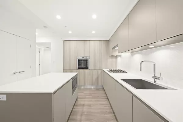 Burnaby, BC V3J 0M1,3809 Evergreen PL #2306