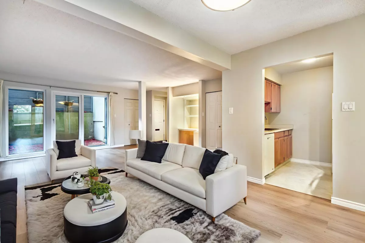 Vancouver, BC V6H 3W4,1365 W 8th AVE