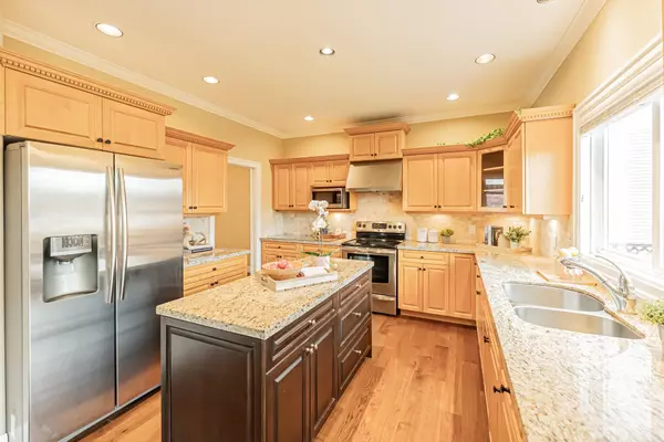 Surrey, BC V4N 5A7,16625 85b AVE