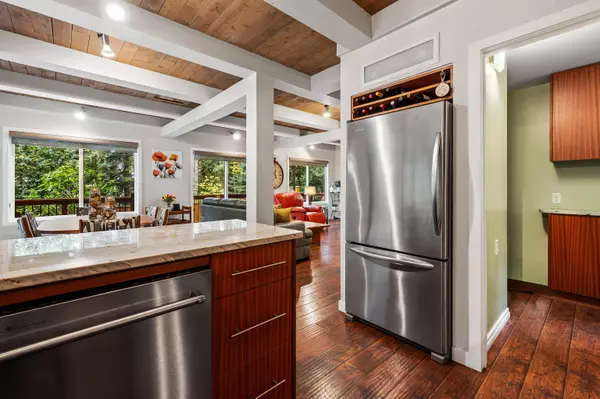 6326 Rockwell DR Harrison Hot Springs, BC V0M 1A0