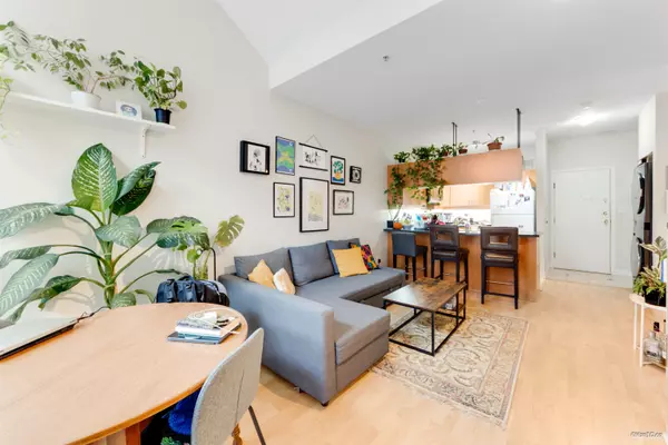 Vancouver, BC V5V 5E5,188 E 33rd AVE #208