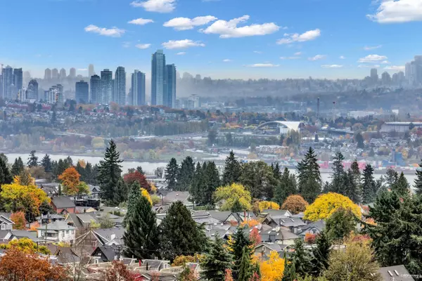 125 E 14th ST #1610, North Vancouver, BC V7L 0E6