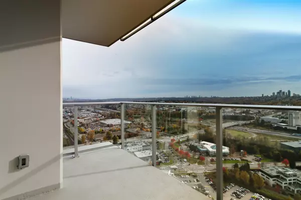 Burnaby, BC V5C 0K8,2388 Madison AVE #3801