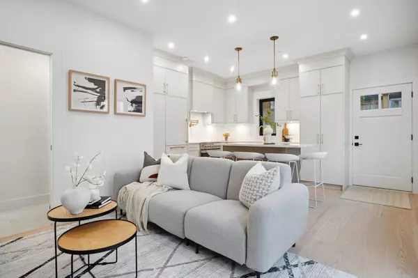 Vancouver, BC V5N 1N4,1917 3rd AVE