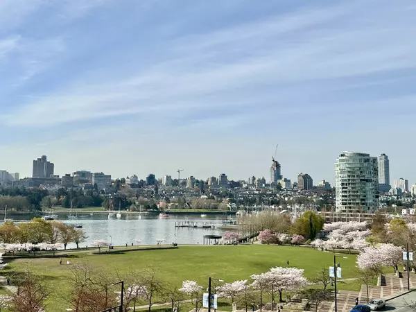 Vancouver, BC V6B 5Z5,289 Drake ST #706