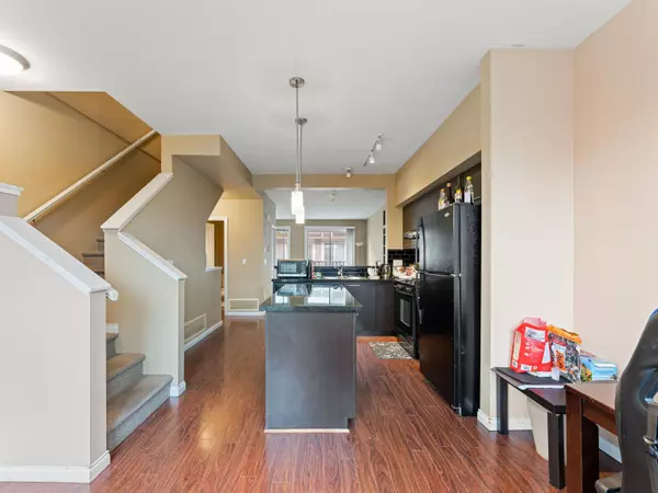 Richmond, BC V6Y 1A4,8080 Francis RD #27